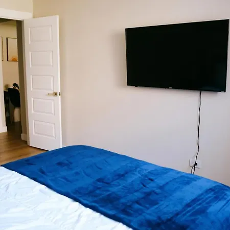 Apartment Modern • Safe Near O'hare Chicago