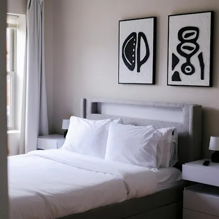 Apartment 2br Fitness Pad • Private Gym • Sleeps 7