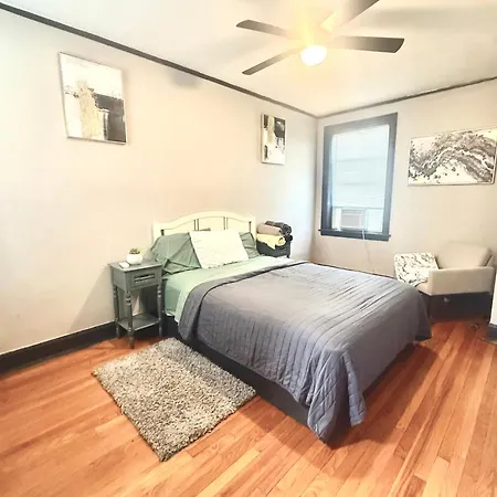 Quiet 1br, Eat-in Kitchen, Close To Midway Apartment Chicago
