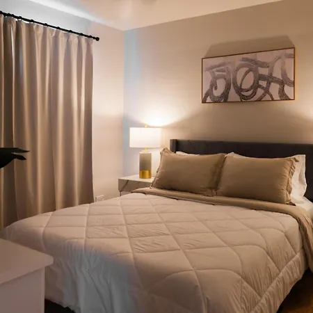 Apartment 2br • Newly Furnished Modern • Near O'hare *