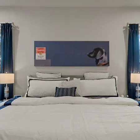 Elegant And Chic 2bed 2bath Steps From The Lake! Apartment *