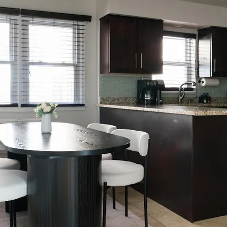 Apartment 2br • Newly Furnished Modern • Near O'hare