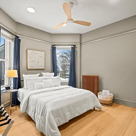 Apartment Elegant And Chic 2bed 2bath Steps From The Lake! *