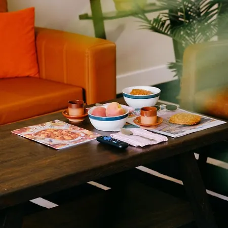 Apartment Modern • Safe Near O'hare *
