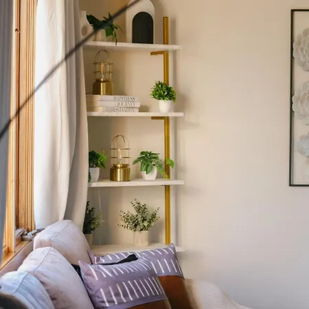 3br Modern • Gym • Workspace • Quiet Location Apartment