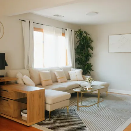 New Modern 3br • Gym • Workspace • Quiet Location