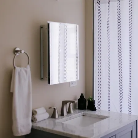 Apartment 2br Fitness Pad • Private Gym • Sleeps 7
