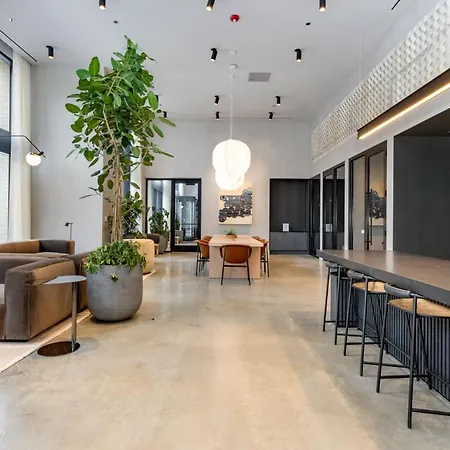 South Loop Rooftop With In & Out Parking 1 Apartment *