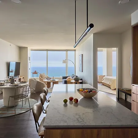 Lux Apts With Views And Amenities *