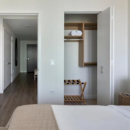 Lux Apts With Views And Amenities Apartment