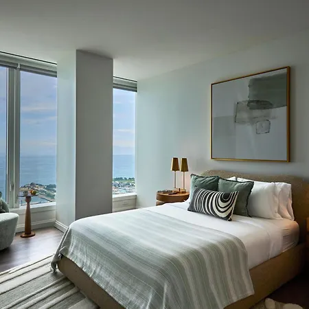 Lux Apts With Views And Amenities Apartment