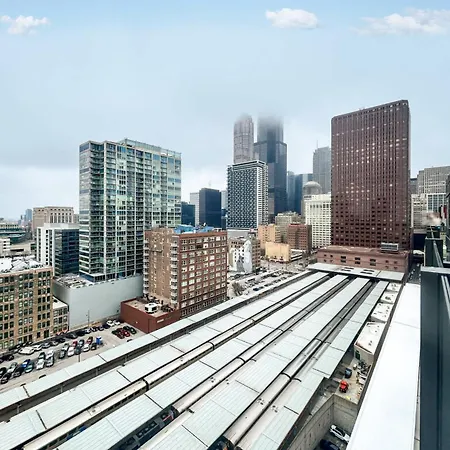 Apartment South Loop Rooftop With In & Out Parking 1 *