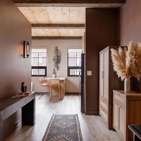 Pulaski Point Apartment Chicago
