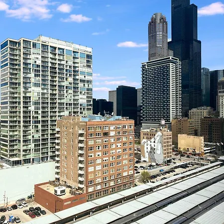 South Loop Rooftop With In And Out Parking 3 Apartment *