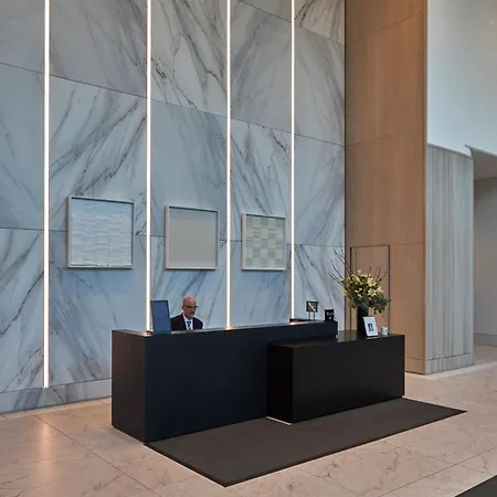 Lux Apts With Views And Amenities Chicago