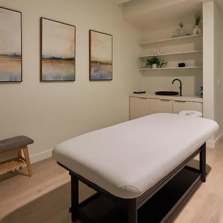 Apartment Lux Apts With Views And Amenities
