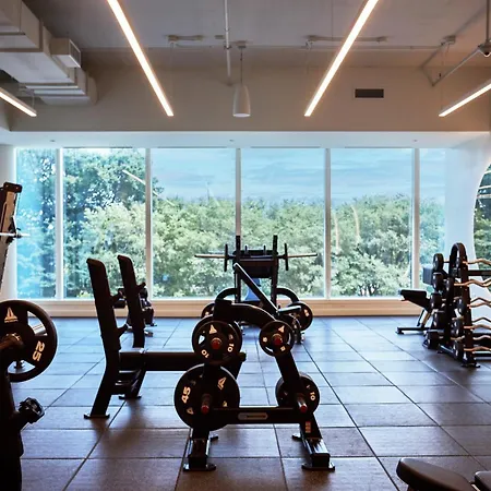 Lux Apts With Views And Amenities *
