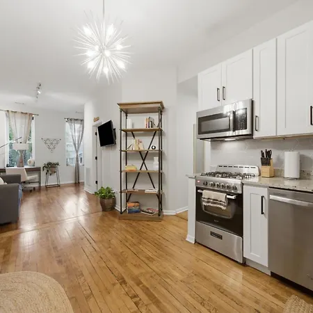 Apartment Wicker Park 1-br Walk To Train & Grocery Easy Downtown Access