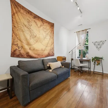 Wicker Park 1-br Walk To Train & Grocery Easy Downtown Access