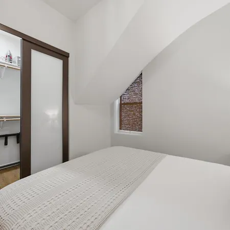 Apartment Wicker Park 1-br Walk To Train & Grocery Easy Downtown Access Chicago
