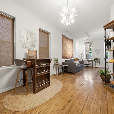 Apartment Wicker Park 1-br Walk To Train & Grocery Easy Downtown Access Chicago