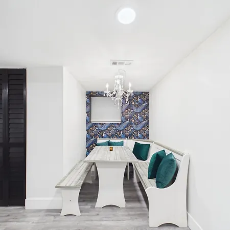 Apartment Addison Art Deco Flat *