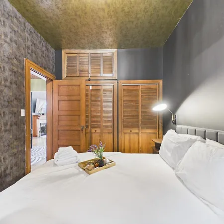 The Addison Art Deco Executive Retreat Garage Apartment Chicago