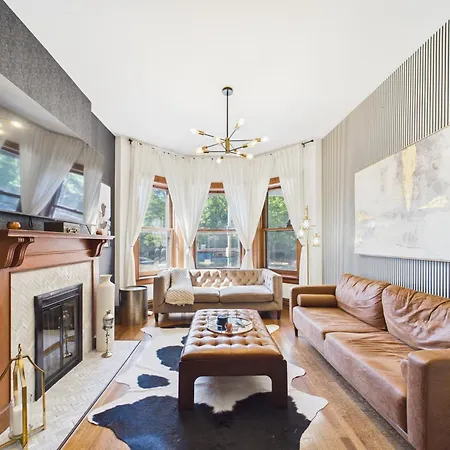The Addison Art Deco Executive Retreat Garage Apartment