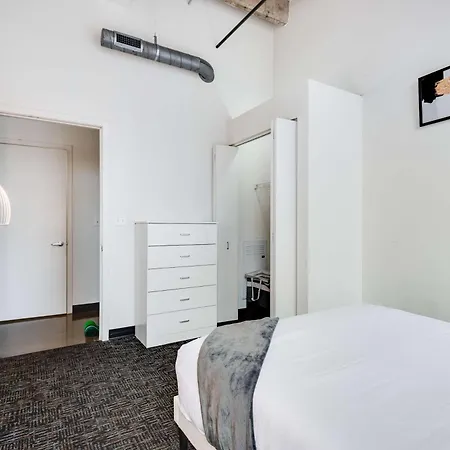 West Loop - Views With In & Out Parking 6 * Chicago