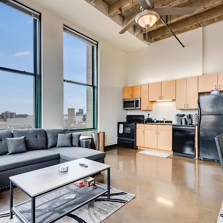 West Loop - Views With In & Out Parking 4 *