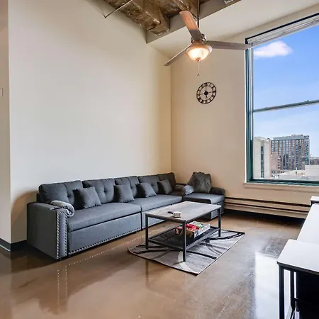 West Loop - Views With In & Out Parking 5 Apartment Chicago