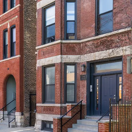 Flexhome West Town - Spacious 2br Duplex - Sleeps 8 * Chicago