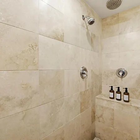 Amazing Wicker Park Penthouse With Skyline Views * Chicago