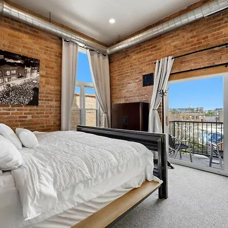 Holiday home Amazing Wicker Park Penthouse With Skyline Views *