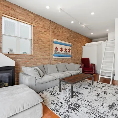 Amazing Wicker Park Penthouse With Skyline Views Holiday home Chicago