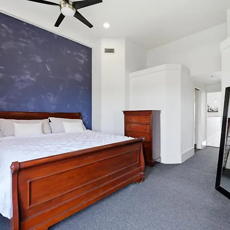 Amazing Wicker Park Penthouse With Skyline Views Chicago