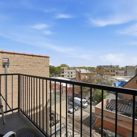 Amazing Wicker Park Penthouse With Skyline Views Holiday home