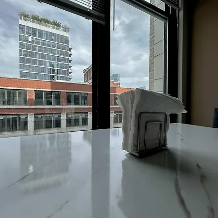West Loop - Views With In & Out Parking 2 Apartment Chicago