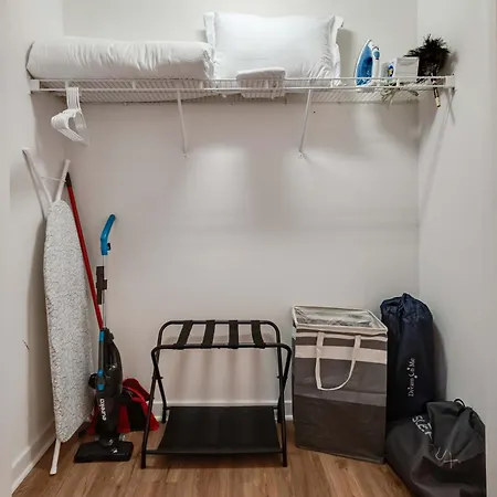 Apartment Downtown With Free In & Out Parking 5 Chicago