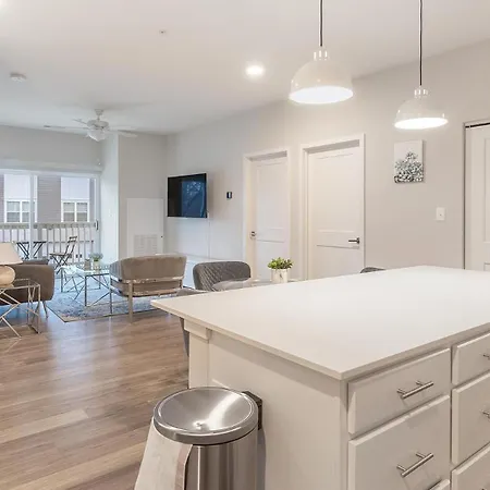 Apartment Landing Modern 2bd Clubhouse Gym *