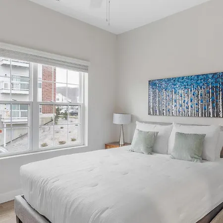 Landing Modern 2bd Clubhouse Gym *