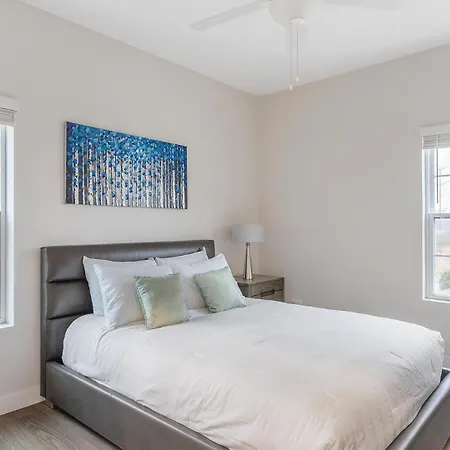 Landing Modern 2bd Clubhouse Gym *