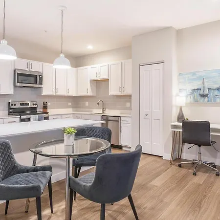 Landing Modern 2bd Clubhouse Gym Apartment *