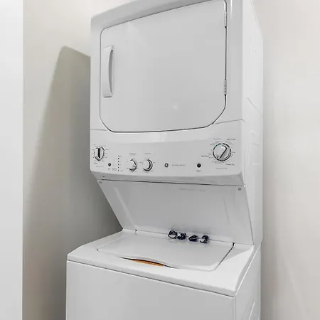 Apartment Landing Modern 2bd Clubhouse Gym
