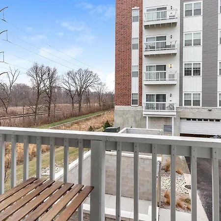 Landing Modern 2bd Clubhouse Gym Apartment *