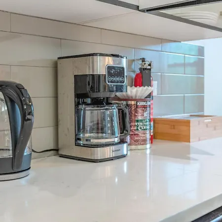 Apartment Spacious 3br Smoke Ok Near Mccormick Place *