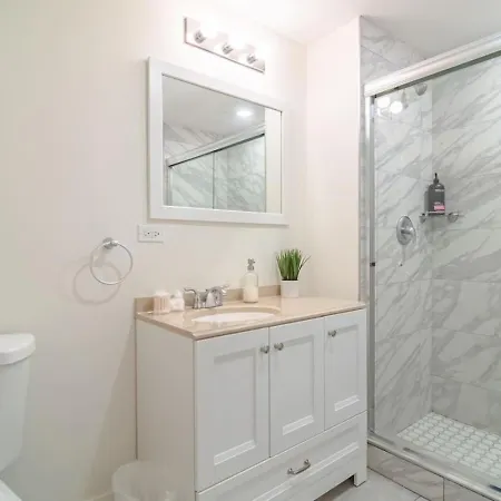 Spacious 3br Smoke Ok Near Mccormick Place *