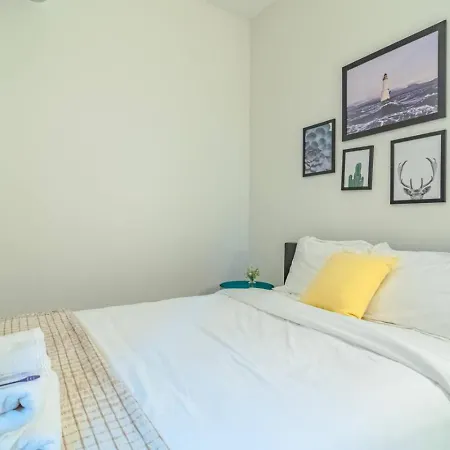 Apartment Spacious 3br Smoke Ok Near Mccormick Place *