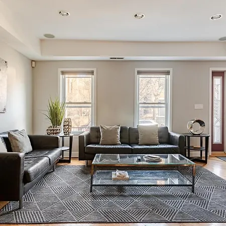 Villa Stunning Home, Epic Game Room, Prime Location