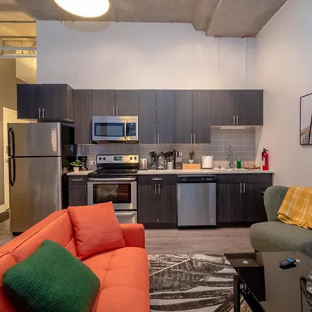 Mccormick By Slumber 5* Chicago